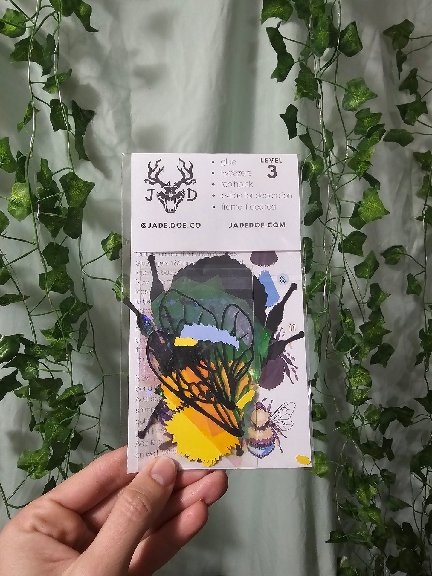 DIY Bug - Bumble Bee - DIY Your Own Paper Specimen